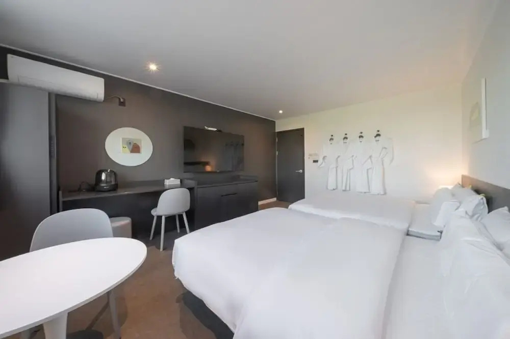 Workers Hotel Daejeon by Anook