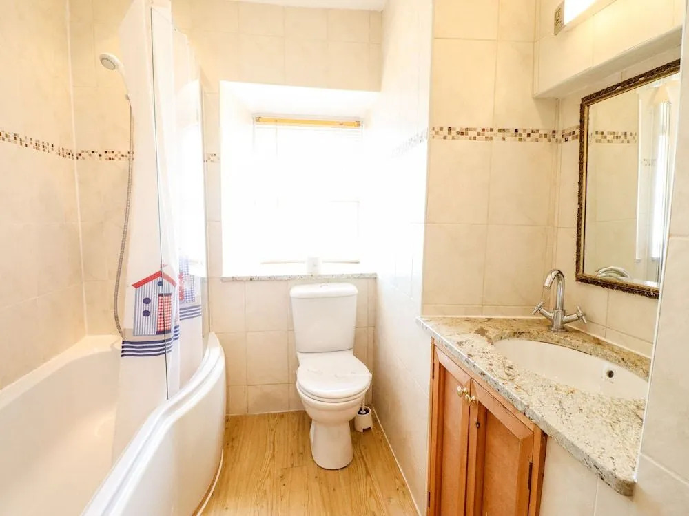 Bay View Apartment