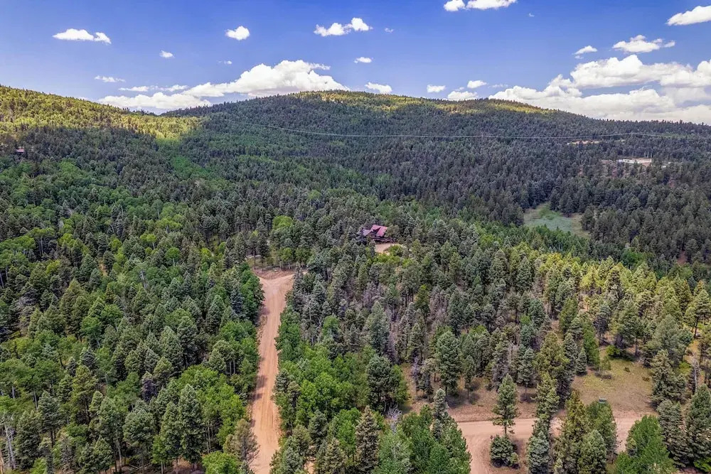 Mtn-view Deck: Cabin Getaway in Angel Fire