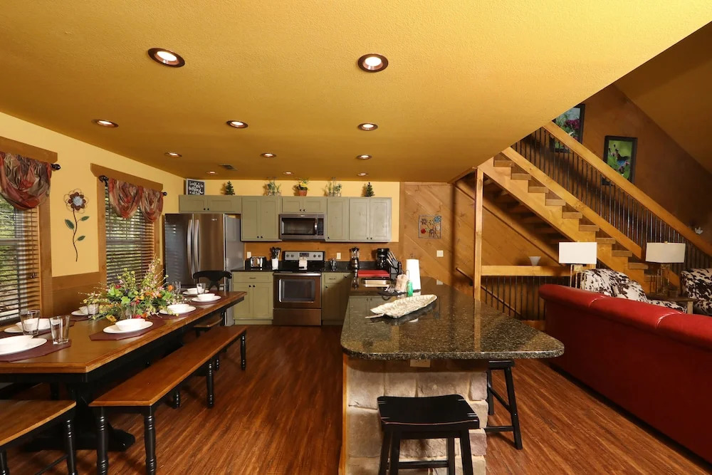 Dive Right In - Four Bedroom Chalet