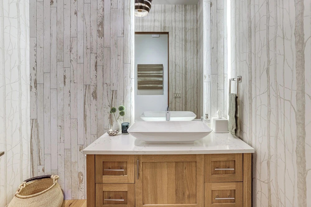 Walk to Town & Trails! Luxe Mtn Retreat w/ Hot Tub