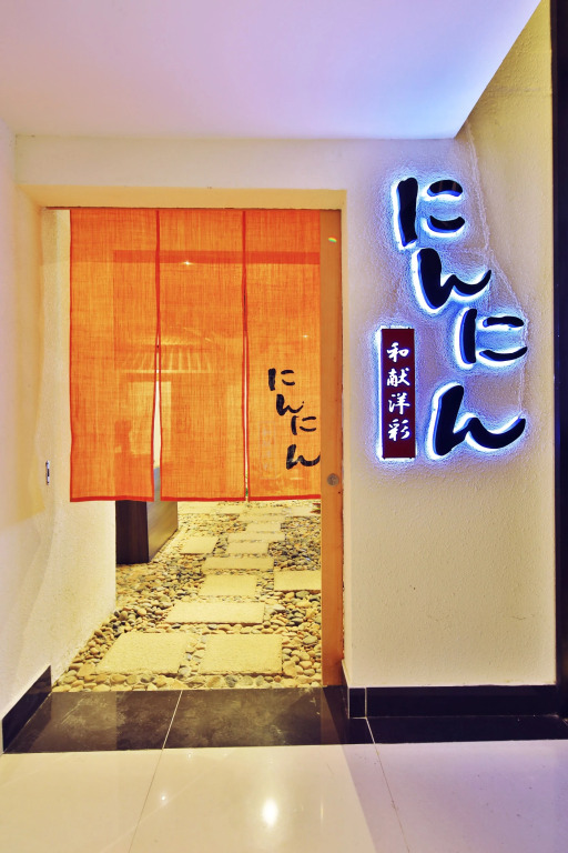 Zen Diamond Suites Hotel