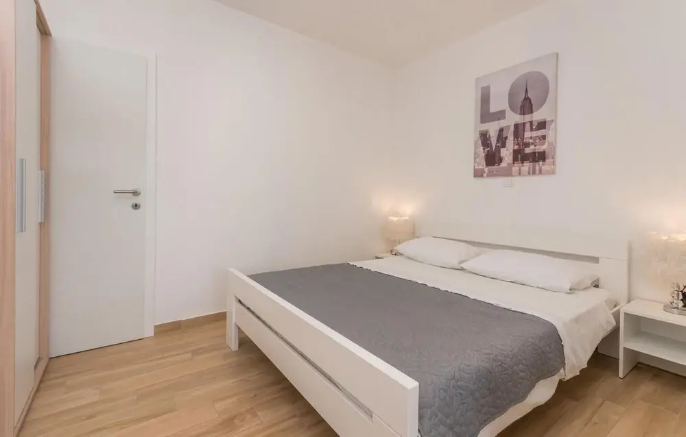 Stunning Apartment in Turanj With 1 Bedrooms and Wifi
