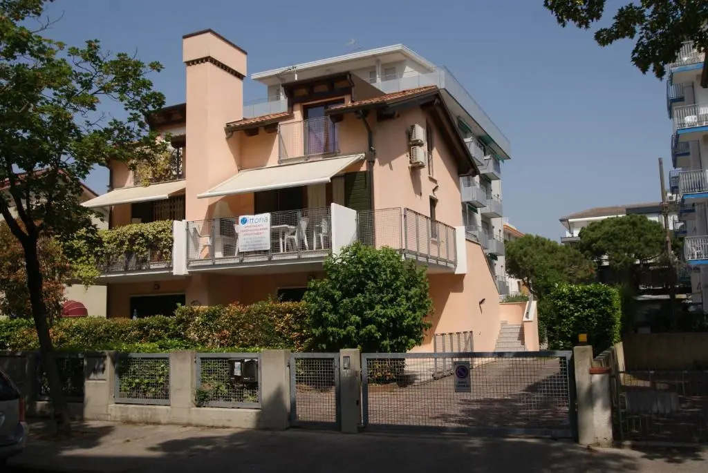 Appartamenti Villa Paola-Pochi passi dal mare-Zona piazza Aurora-Lido di Jesolo