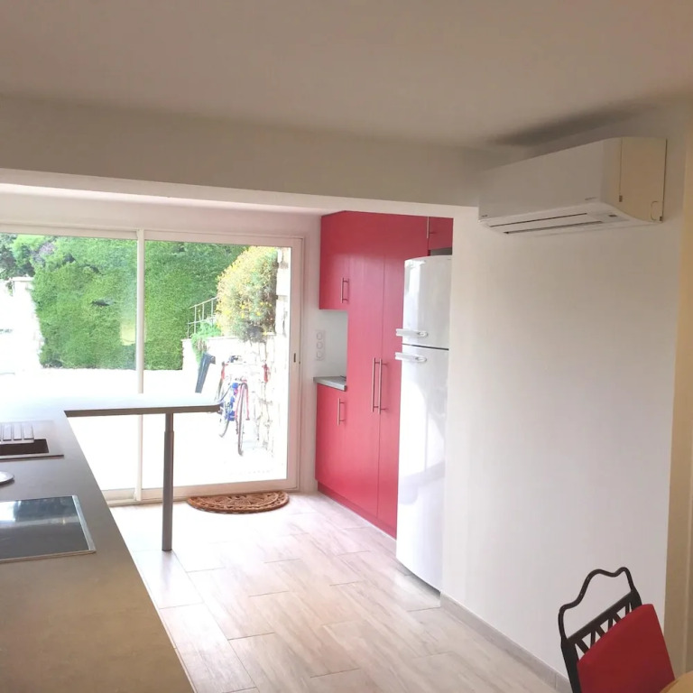Studio in Vence, With Wonderful City View, Private Pool, Enclosed Gard