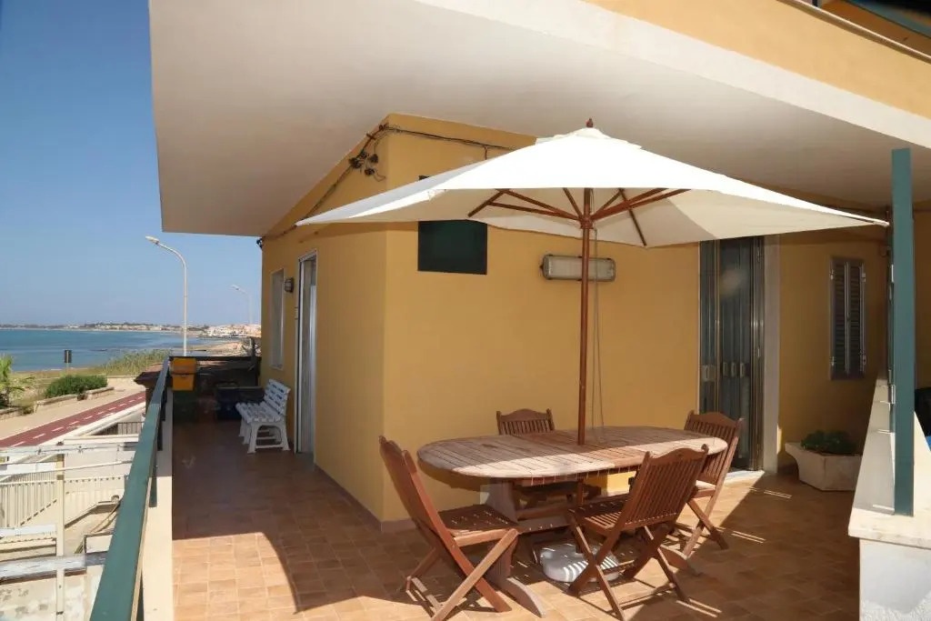 IzzHome Bella Vista