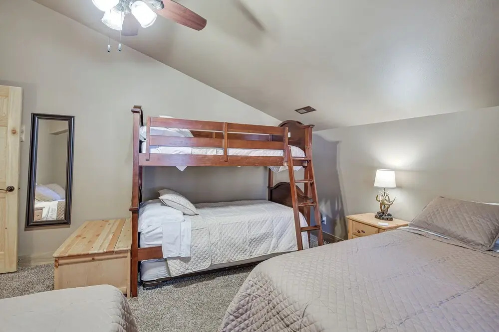 Lead Home w/ Pool Access: 3 Mi to Terry Peak Mtn!