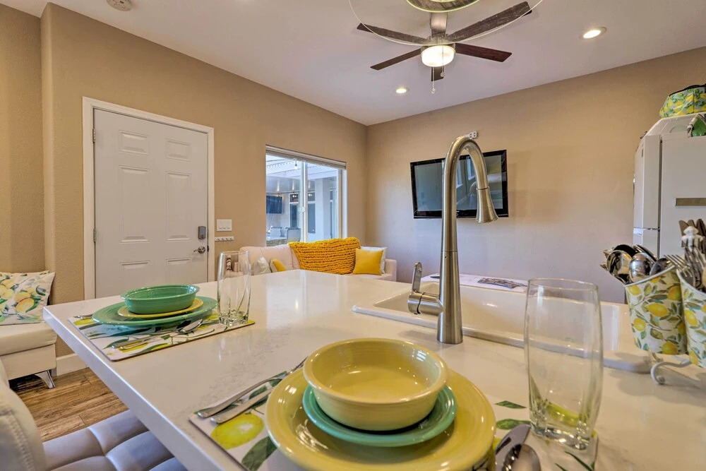 Modern Sun City Studio Near Deer Valley Golf