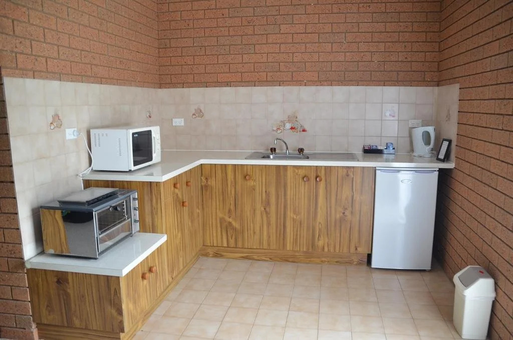 Kingswood Motel