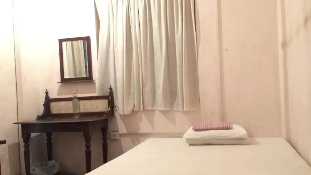 Olde Empire Hotel