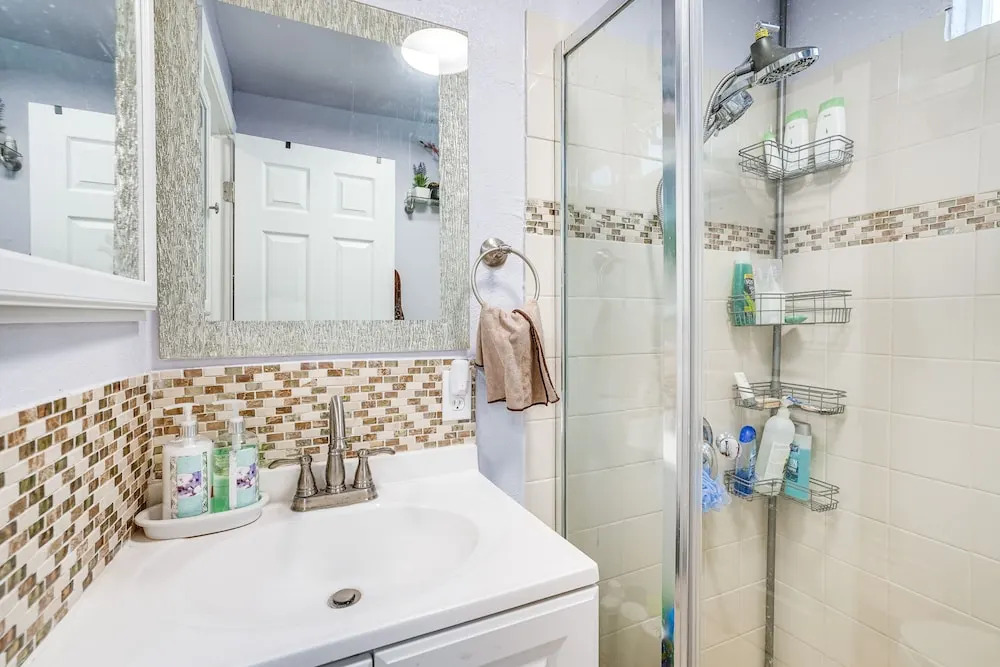 Lush Vallejo Cottage - 20 Mi to Napa Wineries