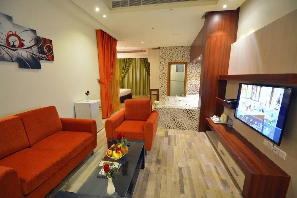Thwary Hotels Suites 3