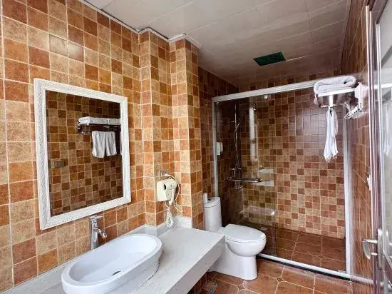 Longli Jiaxing Fashion Hotel