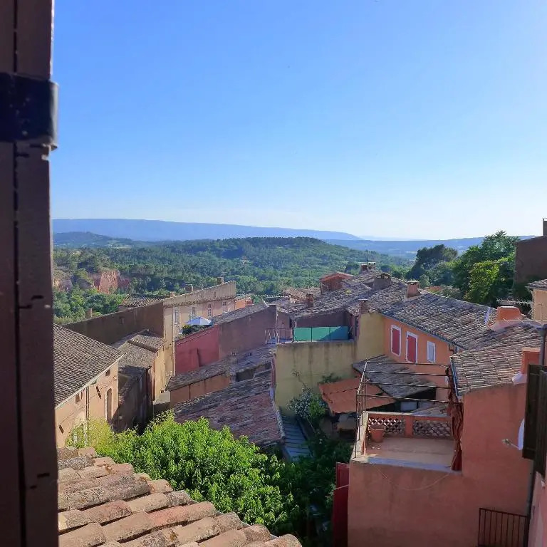 Maison dhôtes Une hirondelle en Provence