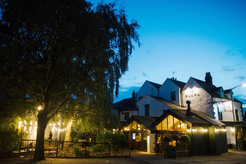 The Globe, Warwick, Warwickshire - Brunning & Price