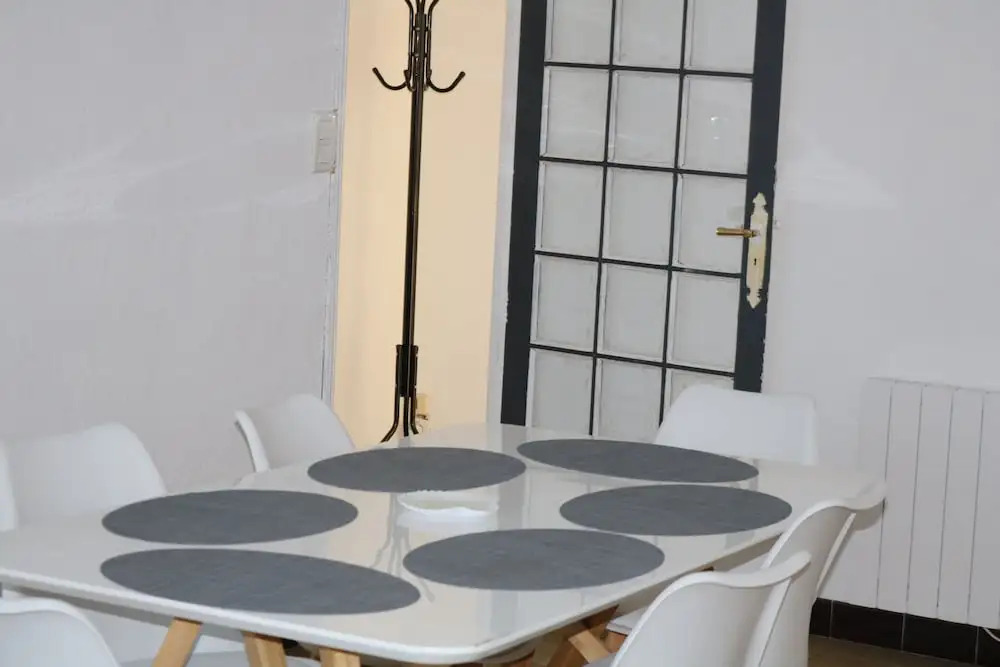 Bel Appartement avec Parking Gratuit