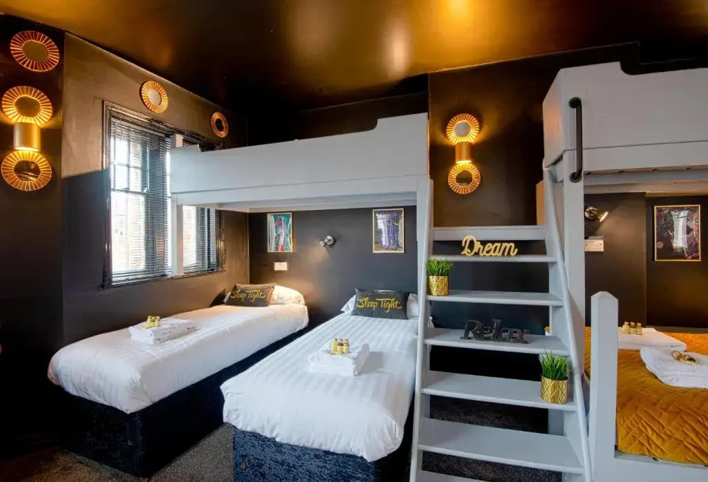The Lombard House - Sleeps Up To 12
