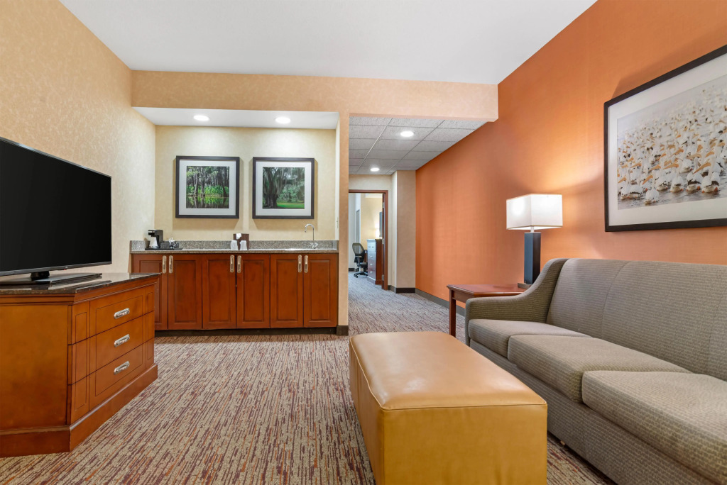 Drury Inn & Suites Baton Rouge