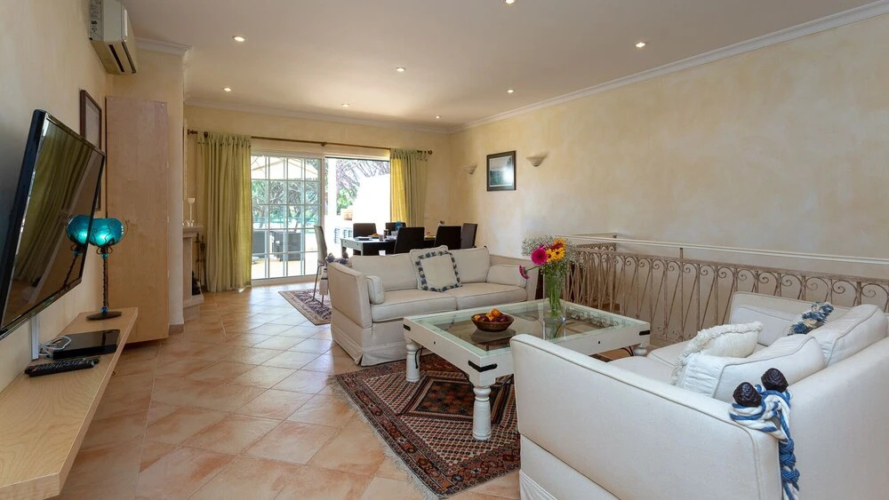 T2 Tennis Apartment