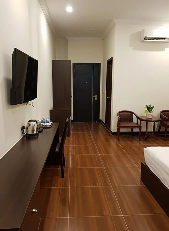Apple Hotel Two - Near Phnom Penh Airport