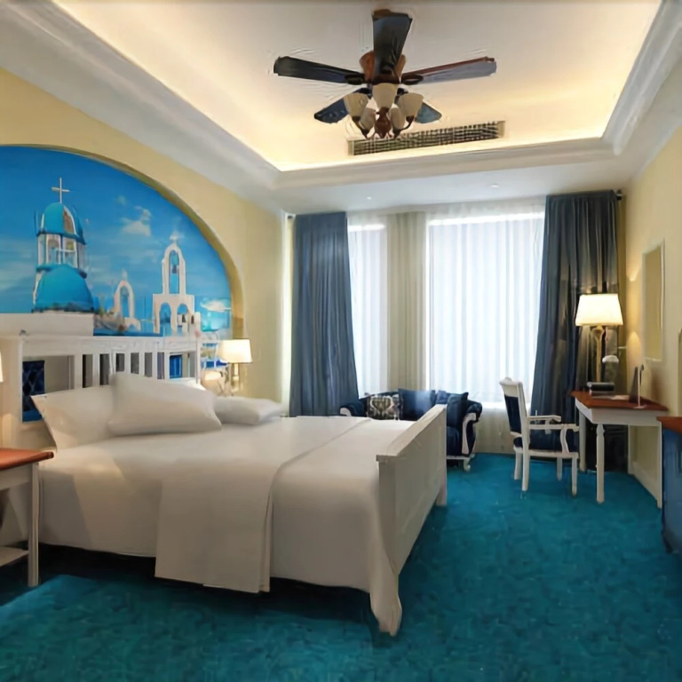 Platinum Era Hotel