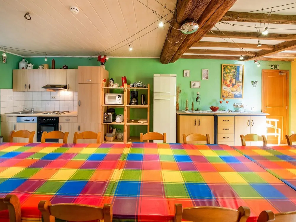 Forestside Escape for 15 Guests