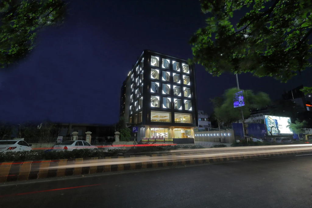 Hotel Silver Heights