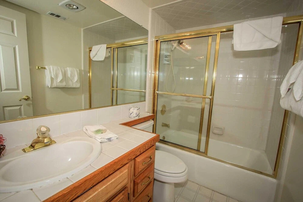 Bear Golf Inn-1218 by Big Bear Vacations