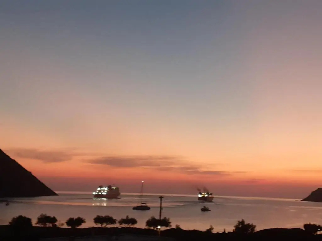 Alkyonis Sunset Suite