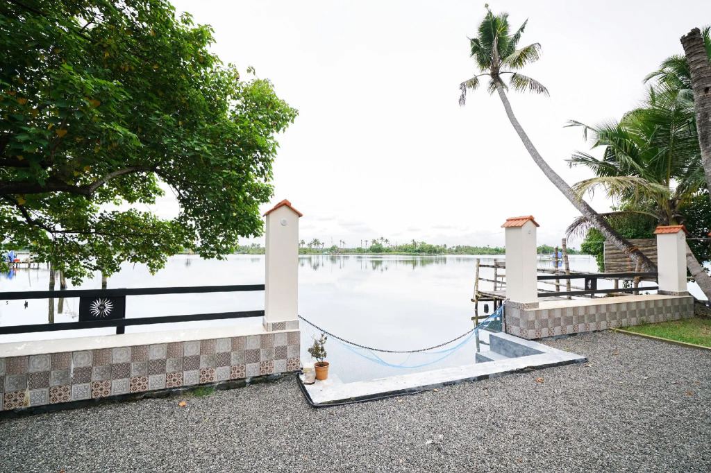 OYO 78021 Atharvam Resort