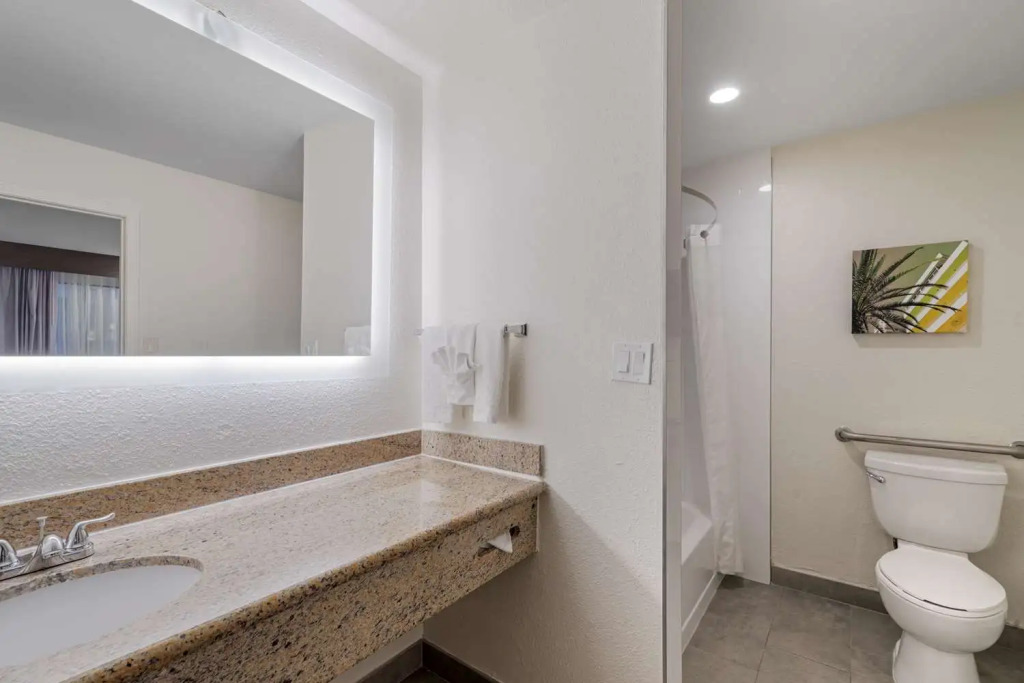 Best Western Plus Meridian Inn & Suites, Anaheim-Orange