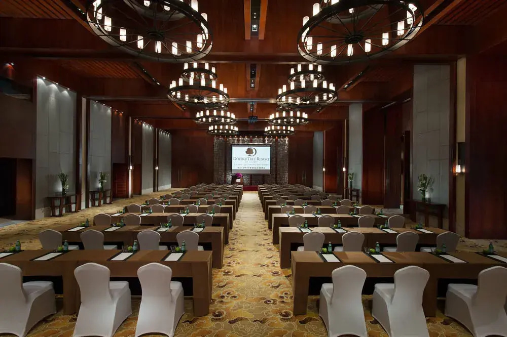DoubleTree Resort by Hilton Hainan - Qixianling Hot Spring