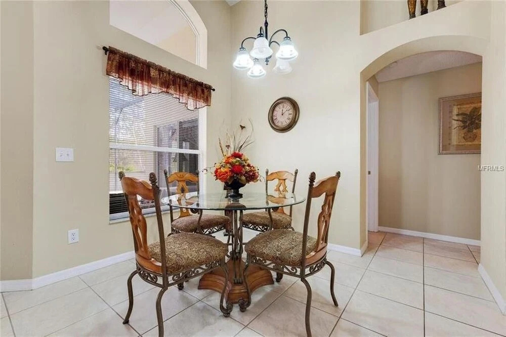 Escape To A 4br, 2ba W/recreation Room 4 Bedroom Villa