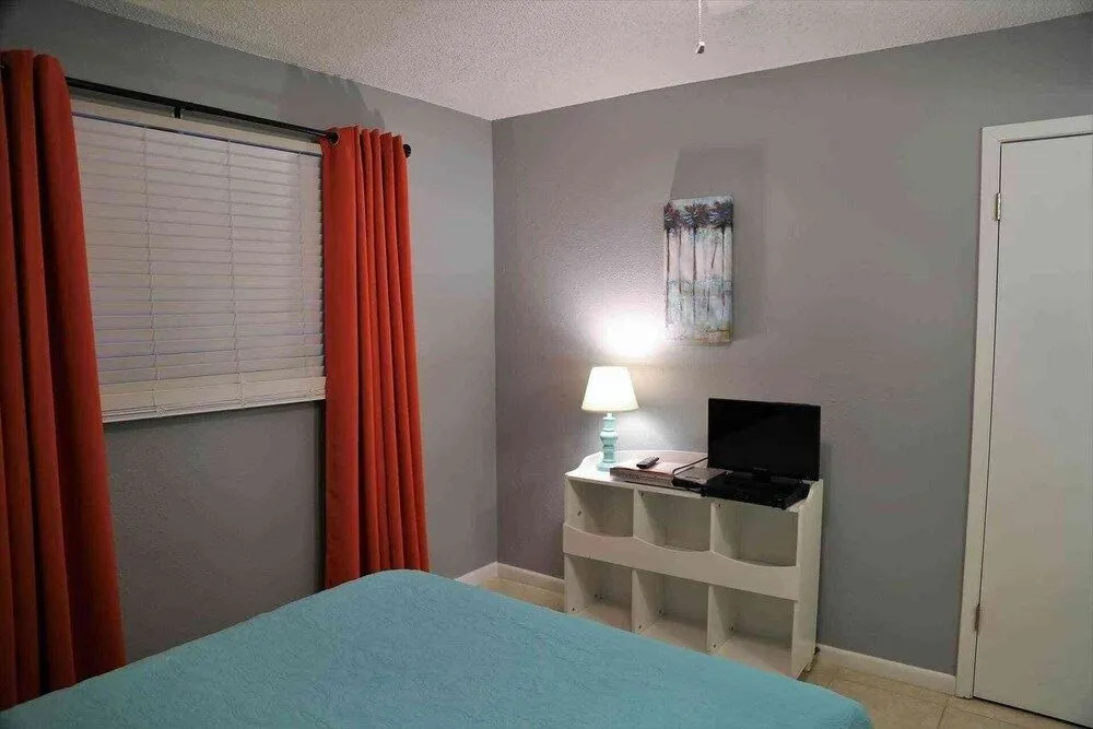 Harbor House B17 2 Bedrooms 2 Bathrooms Condo
