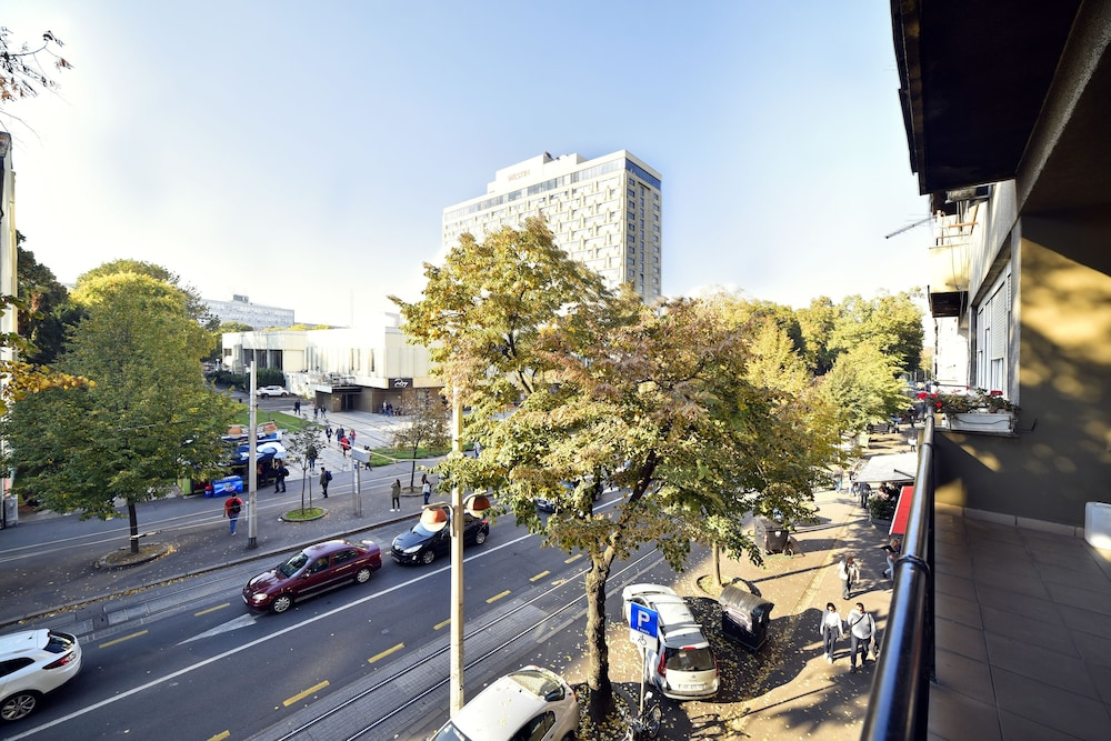 Vla Vla Apartments - Central Zagreb with Parking