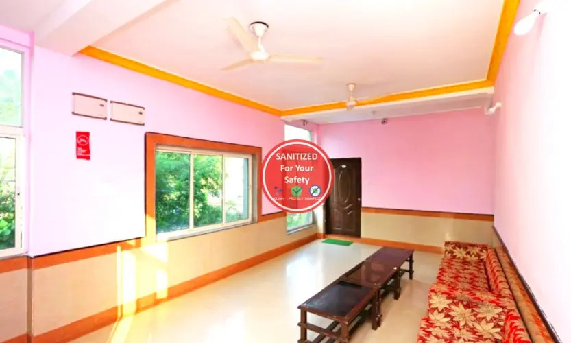 Goroomgo Dittu Holiday Inn Puri