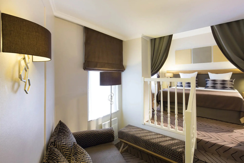 Hôtel Galileo Champs Elysées