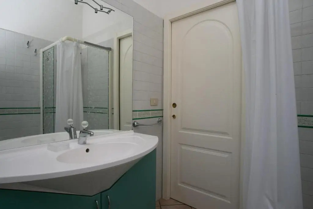 M24 - Marcelli, trilocale con terrazzo fronte mare