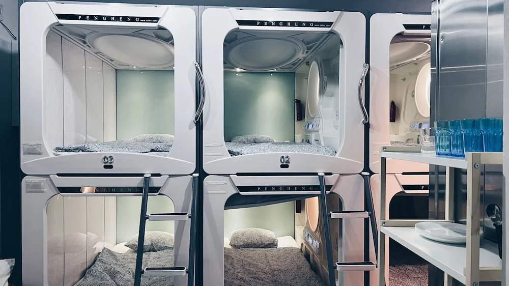 Space One Vienna - Sleeps 8 - Affordable & Central
