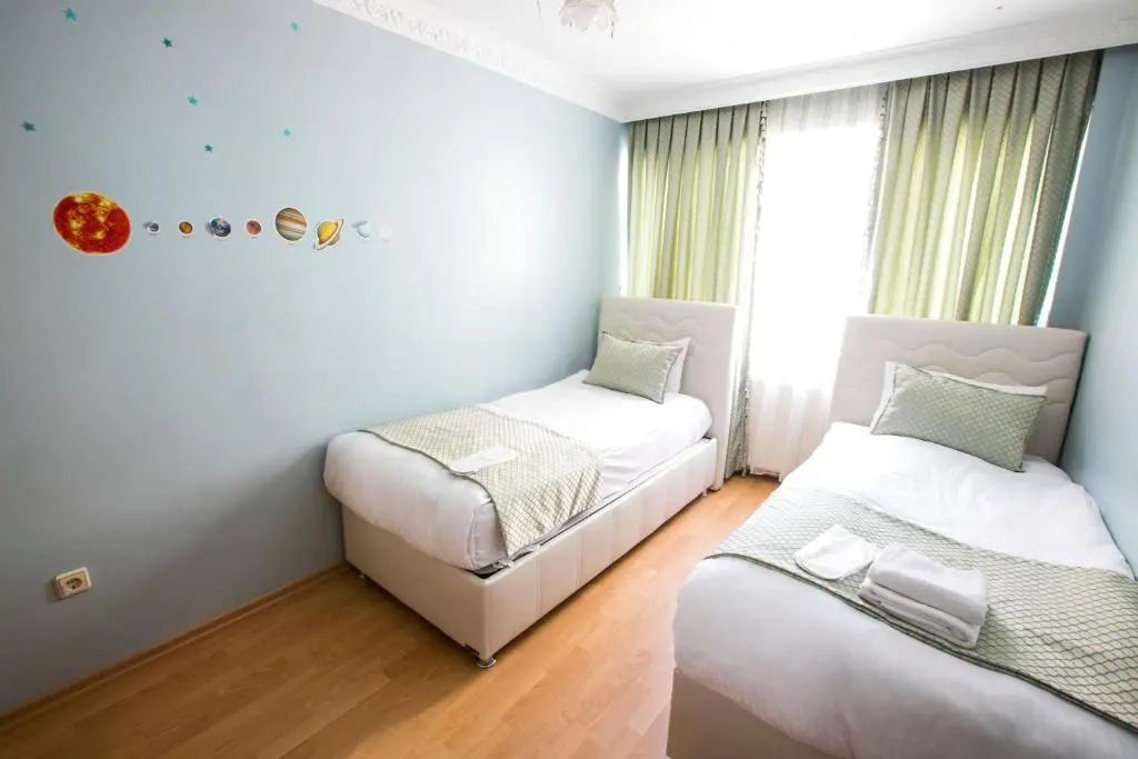 2BR-1LR SEAVIEW FAMILY PLACE NEXT TO CENTEr