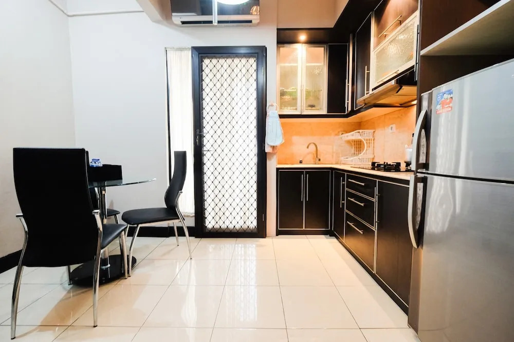 Cozy And Elegant 1br Apartment at Mediterania Boulevard