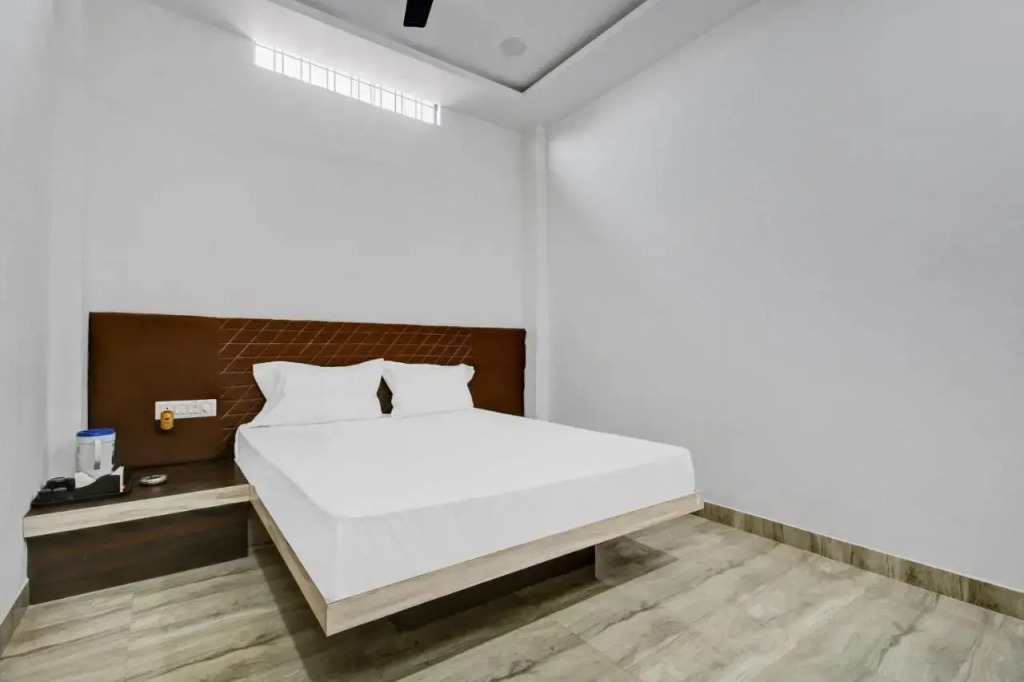 POP 80595K P2 Hotel And Resort