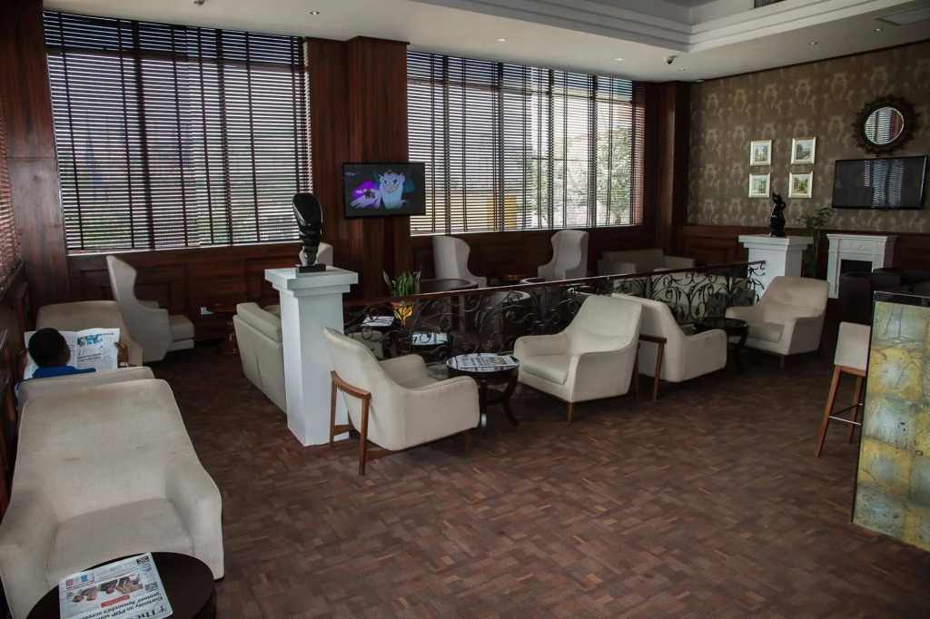 Airport Golden Tulip Hotel