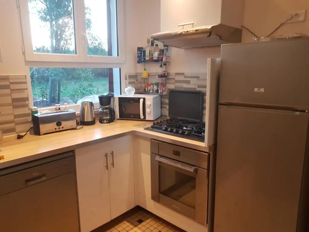 Appartement à la campagne avec piscine