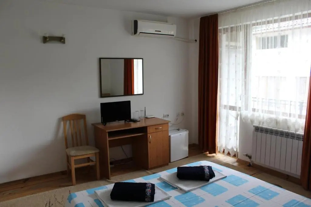 Guest Rooms Biju