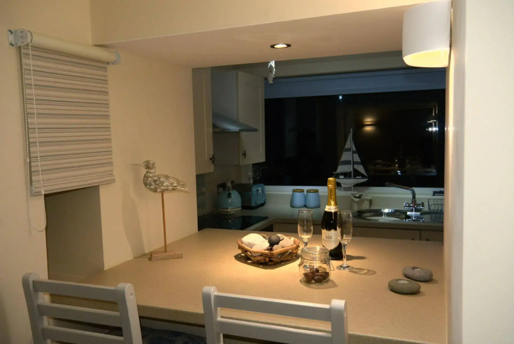 Superb Cintra Beachside Apartments