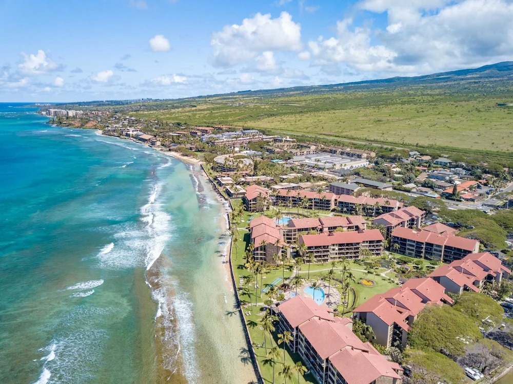 Papakea Oceanview Studio 0 Bedroom Condo by RedAwning