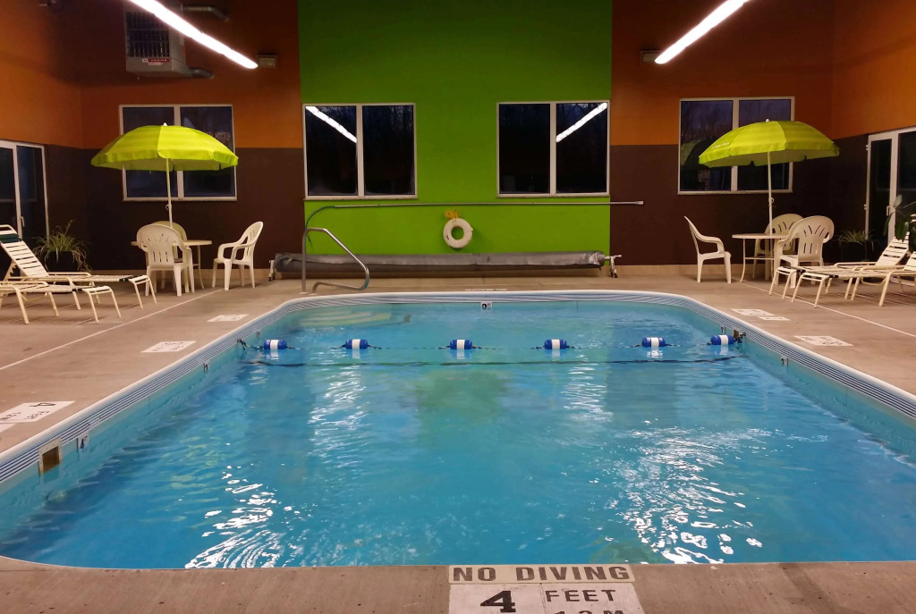 Super 8 by Wyndham Plattsburgh