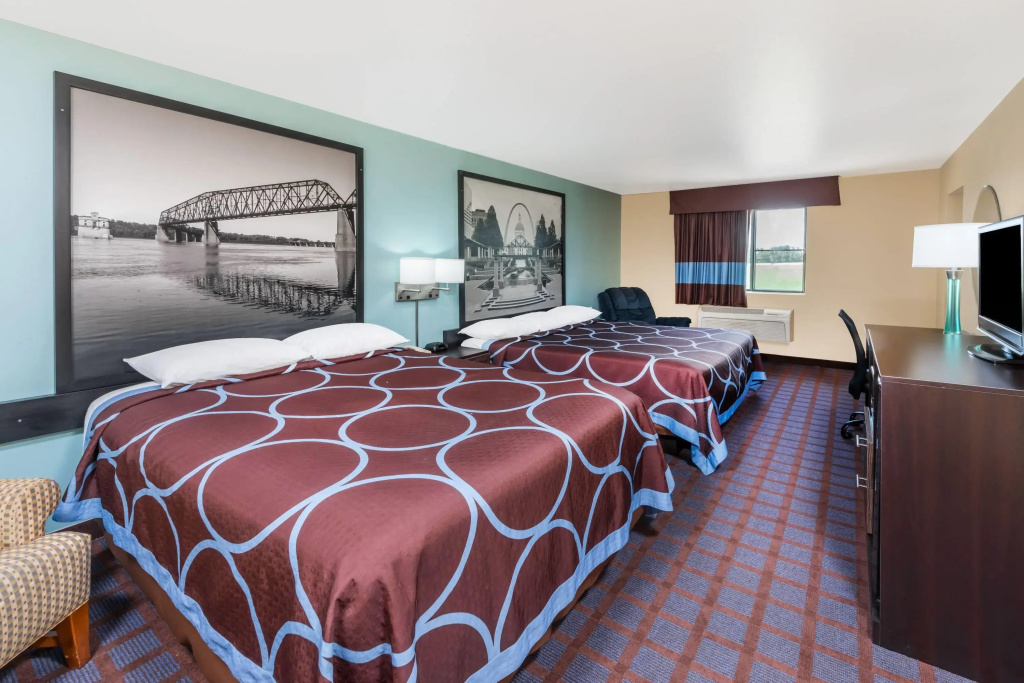 Super 8 by Wyndham Okawville