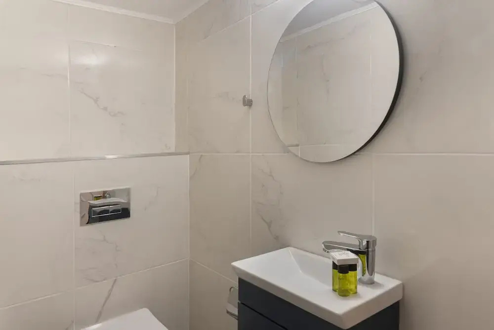 Phaedrus Living: City Breeze Residences Grace